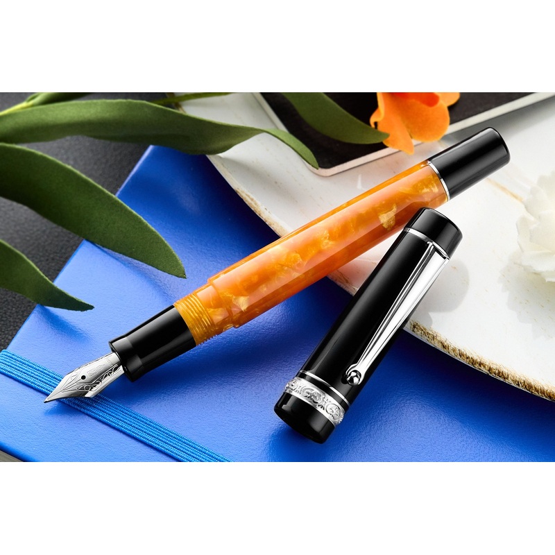 Delta DV Original Slim-Size Fountain Pen - Original
