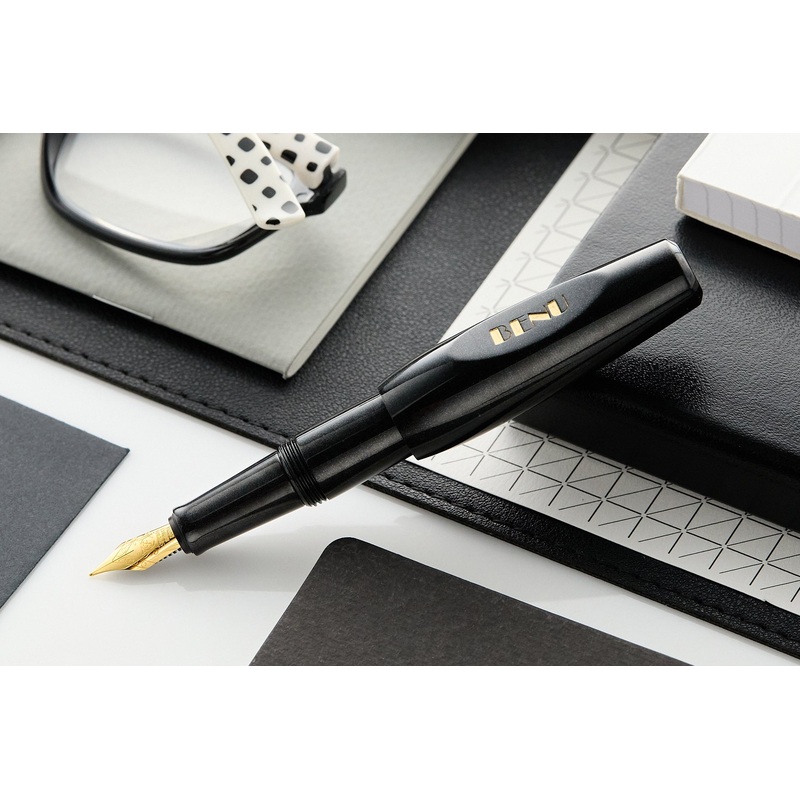 BENU Pixie Fountain Pen - Smoky Black