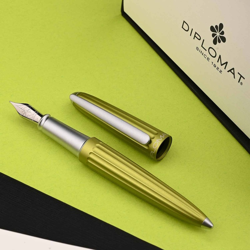 Diplomat Aero 14K Gold Fountain Pen - Citrus