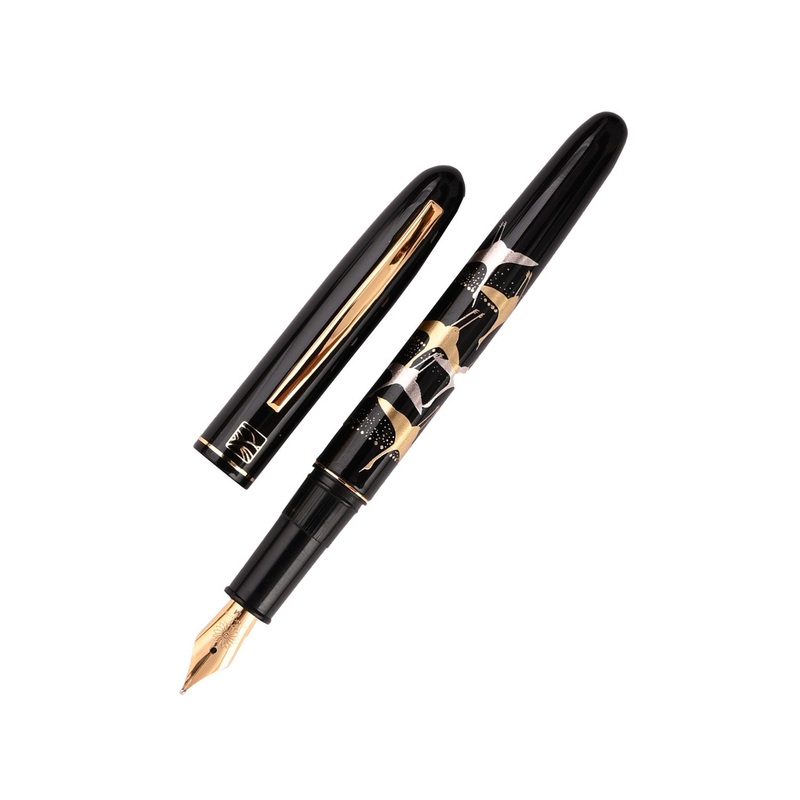 Wancher x Kuretake Kindai Maki-e Kakuju Fountain Pen - Black GT